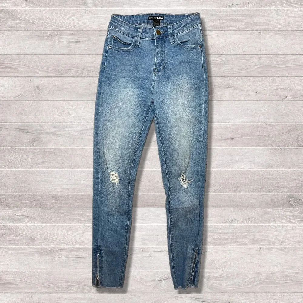 Fashion Nova high waist skinny ankle zip jeans size 3